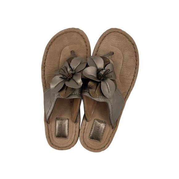 Clarks Artisan Women's Leather Flower Thong Sandals Metallic 8M Slip-On - Picture 5 of 7